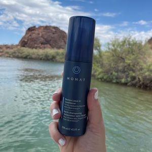Monat restore leave in conditioner